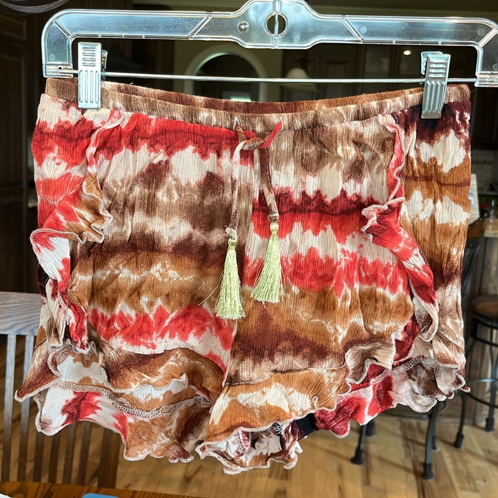 Gauzy Ruffle Tassel Shorts